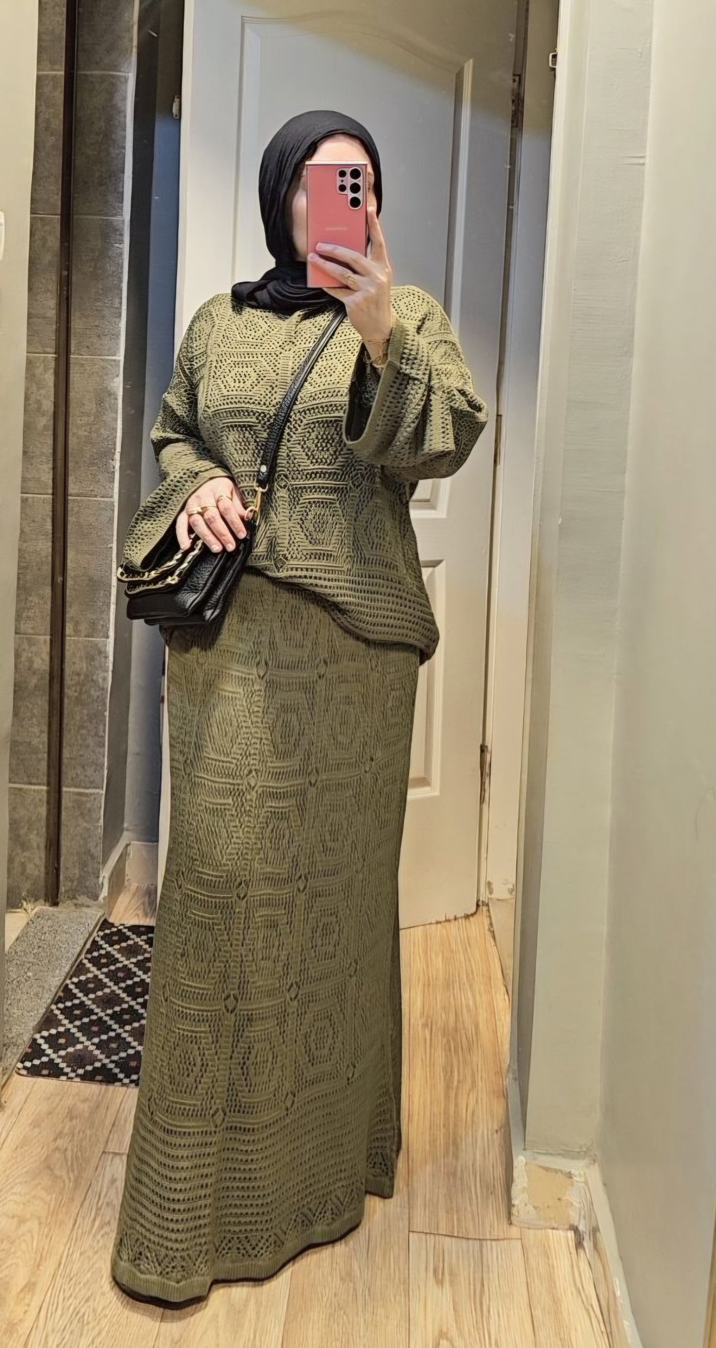Modest crochet set